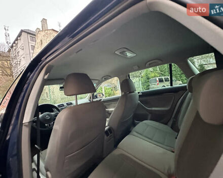 Синій Фольксваген Гольф, об'ємом двигуна 1.97 л та пробігом 256 тис. км за 8500 $, фото 25 на Automoto.ua