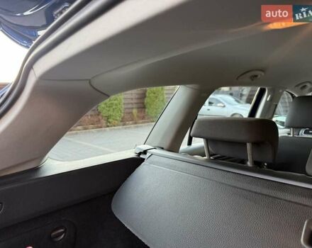 Синий Фольксваген Гольф, объемом двигателя 1.6 л и пробегом 289 тыс. км за 7400 $, фото 53 на Automoto.ua