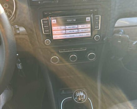 Синий Фольксваген Гольф, объемом двигателя 1.6 л и пробегом 290 тыс. км за 7400 $, фото 29 на Automoto.ua