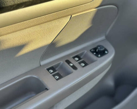 Синий Фольксваген Гольф, объемом двигателя 1.6 л и пробегом 243 тыс. км за 7599 $, фото 43 на Automoto.ua