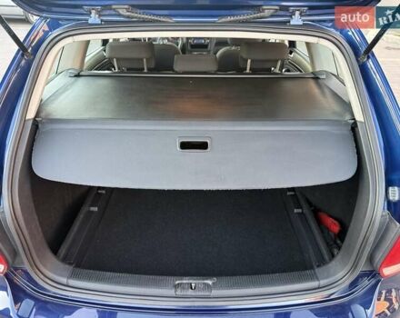 Синий Фольксваген Гольф, объемом двигателя 1.6 л и пробегом 289 тыс. км за 7400 $, фото 51 на Automoto.ua