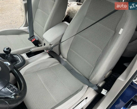 Синій Фольксваген Гольф, об'ємом двигуна 1.6 л та пробігом 239 тис. км за 7250 $, фото 24 на Automoto.ua