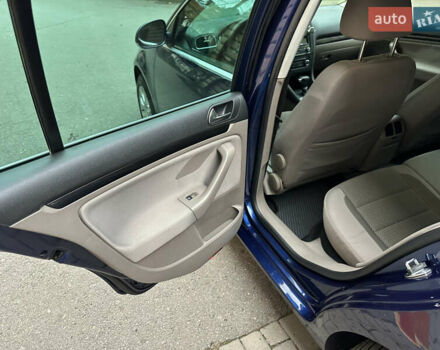 Синій Фольксваген Гольф, об'ємом двигуна 1.97 л та пробігом 256 тис. км за 8500 $, фото 22 на Automoto.ua