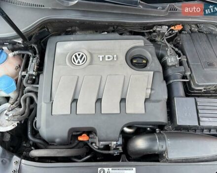 Синий Фольксваген Гольф, объемом двигателя 1.6 л и пробегом 289 тыс. км за 7400 $, фото 22 на Automoto.ua