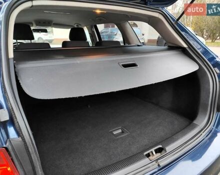 Синий Фольксваген Гольф, объемом двигателя 1.6 л и пробегом 292 тыс. км за 5990 $, фото 13 на Automoto.ua