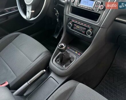 Синий Фольксваген Гольф, объемом двигателя 1.6 л и пробегом 289 тыс. км за 7400 $, фото 61 на Automoto.ua