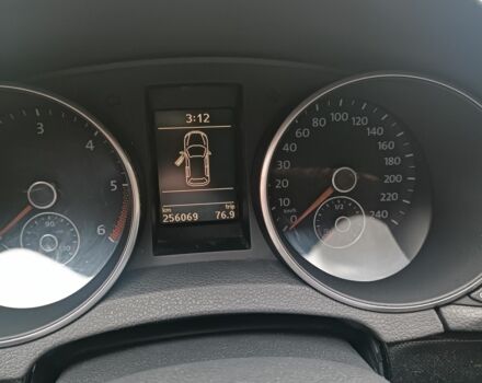 Синий Фольксваген Гольф, объемом двигателя 2 л и пробегом 256 тыс. км за 8800 $, фото 5 на Automoto.ua