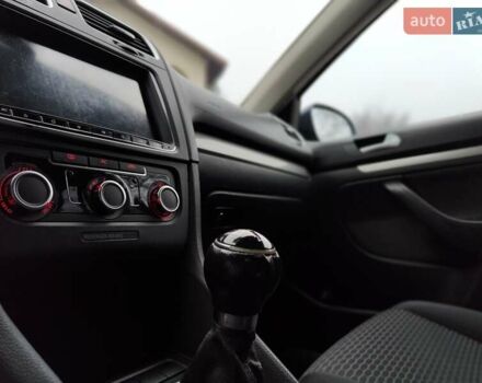 Синий Фольксваген Гольф, объемом двигателя 1.6 л и пробегом 292 тыс. км за 5990 $, фото 39 на Automoto.ua