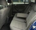 Синий Фольксваген Гольф, объемом двигателя 1.6 л и пробегом 260 тыс. км за 7600 $, фото 77 на Automoto.ua