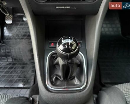 Синий Фольксваген Гольф, объемом двигателя 1.6 л и пробегом 289 тыс. км за 7400 $, фото 39 на Automoto.ua