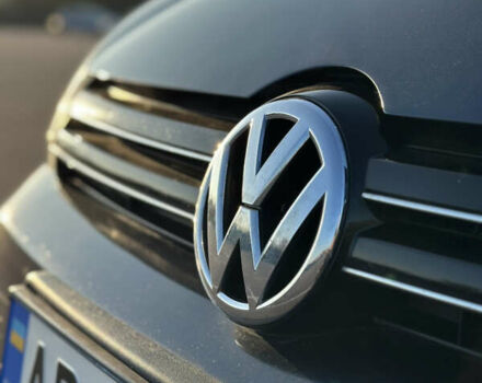 Синий Фольксваген Гольф, объемом двигателя 1.6 л и пробегом 243 тыс. км за 7599 $, фото 15 на Automoto.ua