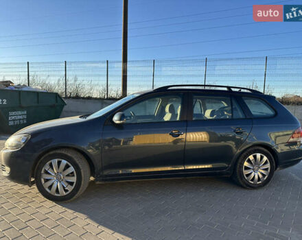 Синий Фольксваген Гольф, объемом двигателя 1.6 л и пробегом 290 тыс. км за 7400 $, фото 4 на Automoto.ua