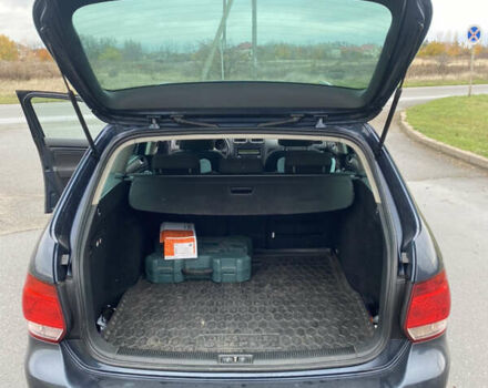 Синий Фольксваген Гольф, объемом двигателя 1.6 л и пробегом 286 тыс. км за 7200 $, фото 7 на Automoto.ua