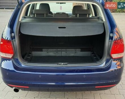 Синий Фольксваген Гольф, объемом двигателя 1.6 л и пробегом 289 тыс. км за 7400 $, фото 50 на Automoto.ua