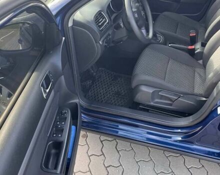 Синий Фольксваген Гольф, объемом двигателя 1.6 л и пробегом 296 тыс. км за 7400 $, фото 13 на Automoto.ua