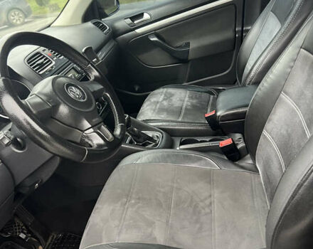 Синій Фольксваген Гольф, об'ємом двигуна 1.6 л та пробігом 321 тис. км за 5999 $, фото 44 на Automoto.ua