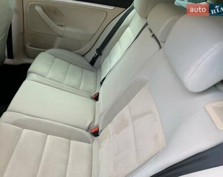 Синий Фольксваген Гольф, объемом двигателя 1.6 л и пробегом 123 тыс. км за 10999 $, фото 44 на Automoto.ua