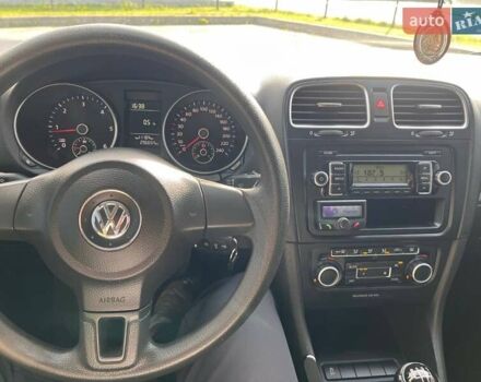 Синий Фольксваген Гольф, объемом двигателя 1.6 л и пробегом 296 тыс. км за 7400 $, фото 18 на Automoto.ua