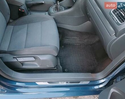 Синий Фольксваген Гольф, объемом двигателя 1.6 л и пробегом 296 тыс. км за 7550 $, фото 22 на Automoto.ua