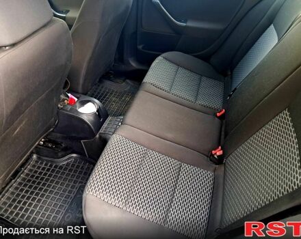 Синий Фольксваген Гольф, объемом двигателя 1.6 л и пробегом 195 тыс. км за 7700 $, фото 9 на Automoto.ua