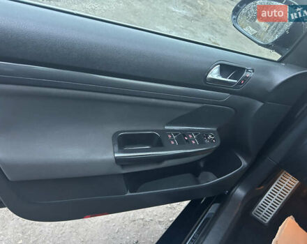 Синий Фольксваген Гольф, объемом двигателя 1.6 л и пробегом 243 тыс. км за 7850 $, фото 27 на Automoto.ua