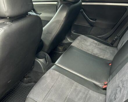 Синій Фольксваген Гольф, об'ємом двигуна 1.56 л та пробігом 320 тис. км за 6000 $, фото 6 на Automoto.ua