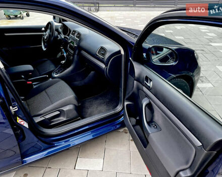 Синий Фольксваген Гольф, объемом двигателя 1.6 л и пробегом 228 тыс. км за 8499 $, фото 7 на Automoto.ua