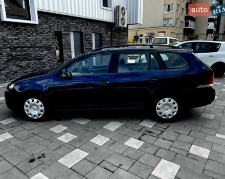 Синий Фольксваген Гольф, объемом двигателя 1.6 л и пробегом 228 тыс. км за 8499 $, фото 3 на Automoto.ua