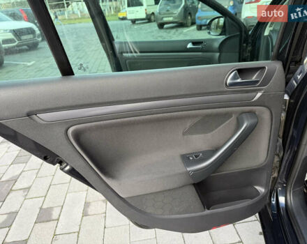 Синій Фольксваген Гольф, об'ємом двигуна 1.6 л та пробігом 266 тис. км за 7950 $, фото 10 на Automoto.ua
