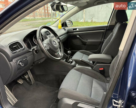 Синий Фольксваген Гольф, объемом двигателя 1.6 л и пробегом 207 тыс. км за 8700 $, фото 11 на Automoto.ua