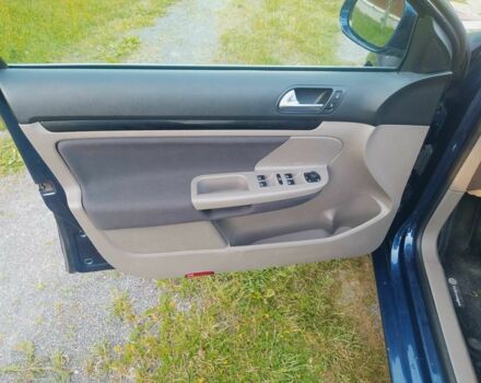 Синий Фольксваген Гольф, объемом двигателя 1.6 л и пробегом 360 тыс. км за 7000 $, фото 9 на Automoto.ua