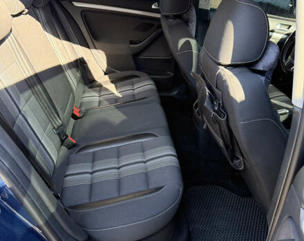 Синий Фольксваген Гольф, объемом двигателя 2 л и пробегом 340 тыс. км за 12000 $, фото 37 на Automoto.ua