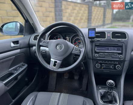 Синій Фольксваген Гольф, об'ємом двигуна 1.6 л та пробігом 235 тис. км за 7500 $, фото 25 на Automoto.ua