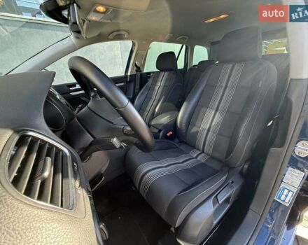 Синій Фольксваген Гольф, об'ємом двигуна 1.6 л та пробігом 255 тис. км за 8150 $, фото 9 на Automoto.ua