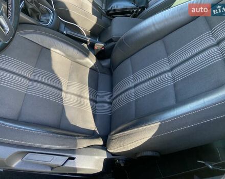 Синий Фольксваген Гольф, объемом двигателя 1.6 л и пробегом 214 тыс. км за 8950 $, фото 8 на Automoto.ua