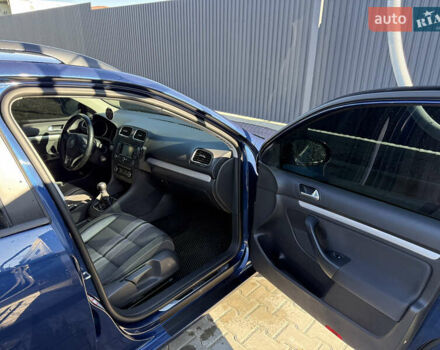 Синий Фольксваген Гольф, объемом двигателя 2 л и пробегом 340 тыс. км за 12000 $, фото 40 на Automoto.ua