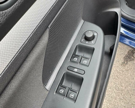 Синий Фольксваген Гольф, объемом двигателя 1.6 л и пробегом 188 тыс. км за 8499 $, фото 24 на Automoto.ua