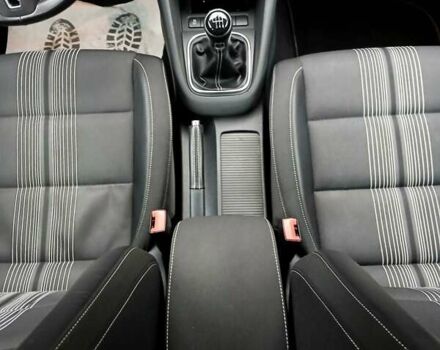 Синий Фольксваген Гольф, объемом двигателя 1.4 л и пробегом 168 тыс. км за 7600 $, фото 16 на Automoto.ua