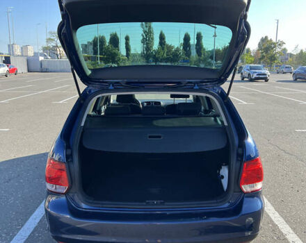 Синий Фольксваген Гольф, объемом двигателя 1.6 л и пробегом 225 тыс. км за 8800 $, фото 7 на Automoto.ua