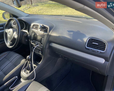 Синий Фольксваген Гольф, объемом двигателя 1.6 л и пробегом 214 тыс. км за 8950 $, фото 13 на Automoto.ua