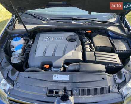 Синий Фольксваген Гольф, объемом двигателя 1.6 л и пробегом 214 тыс. км за 8950 $, фото 14 на Automoto.ua