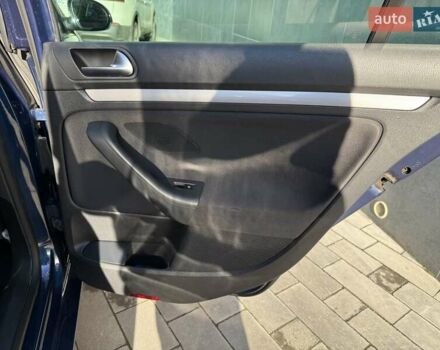 Синій Фольксваген Гольф, об'ємом двигуна 1.6 л та пробігом 255 тис. км за 8150 $, фото 16 на Automoto.ua