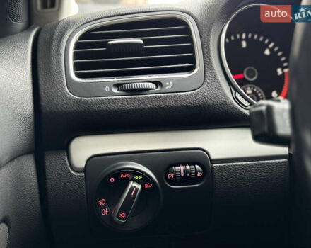 Синий Фольксваген Гольф, объемом двигателя 1.6 л и пробегом 226 тыс. км за 8300 $, фото 13 на Automoto.ua