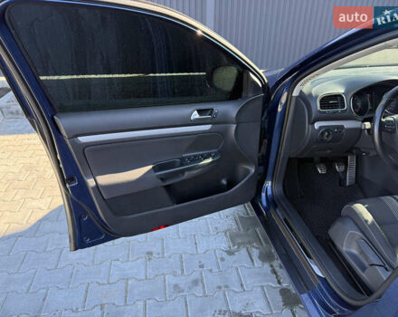 Синий Фольксваген Гольф, объемом двигателя 2 л и пробегом 340 тыс. км за 12000 $, фото 28 на Automoto.ua