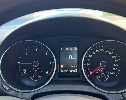 Синий Фольксваген Гольф, объемом двигателя 1.6 л и пробегом 225 тыс. км за 8800 $, фото 11 на Automoto.ua