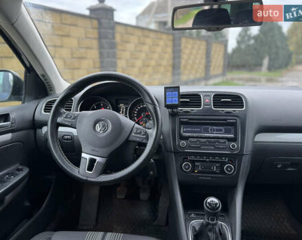Синій Фольксваген Гольф, об'ємом двигуна 1.6 л та пробігом 235 тис. км за 7500 $, фото 3 на Automoto.ua
