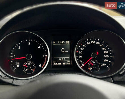 Синий Фольксваген Гольф, объемом двигателя 1.6 л и пробегом 226 тыс. км за 8300 $, фото 8 на Automoto.ua