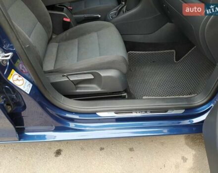 Фольксваген Гольф 2012 в Казатине на Automoto.ua Синий Фольксваген Гольф, объемом двигателя 1.6 л и пробегом 280 тыс. км за 8500 $, фото 17 на Automoto.ua