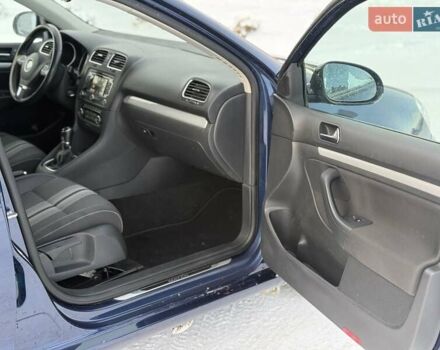 Синій Фольксваген Гольф, об'ємом двигуна 1.6 л та пробігом 228 тис. км за 8450 $, фото 23 на Automoto.ua