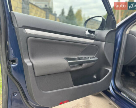 Синій Фольксваген Гольф, об'ємом двигуна 1.6 л та пробігом 235 тис. км за 7500 $, фото 35 на Automoto.ua